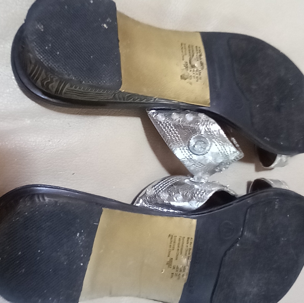 Montego Bay Club Sandals - Picture 7 of 7
